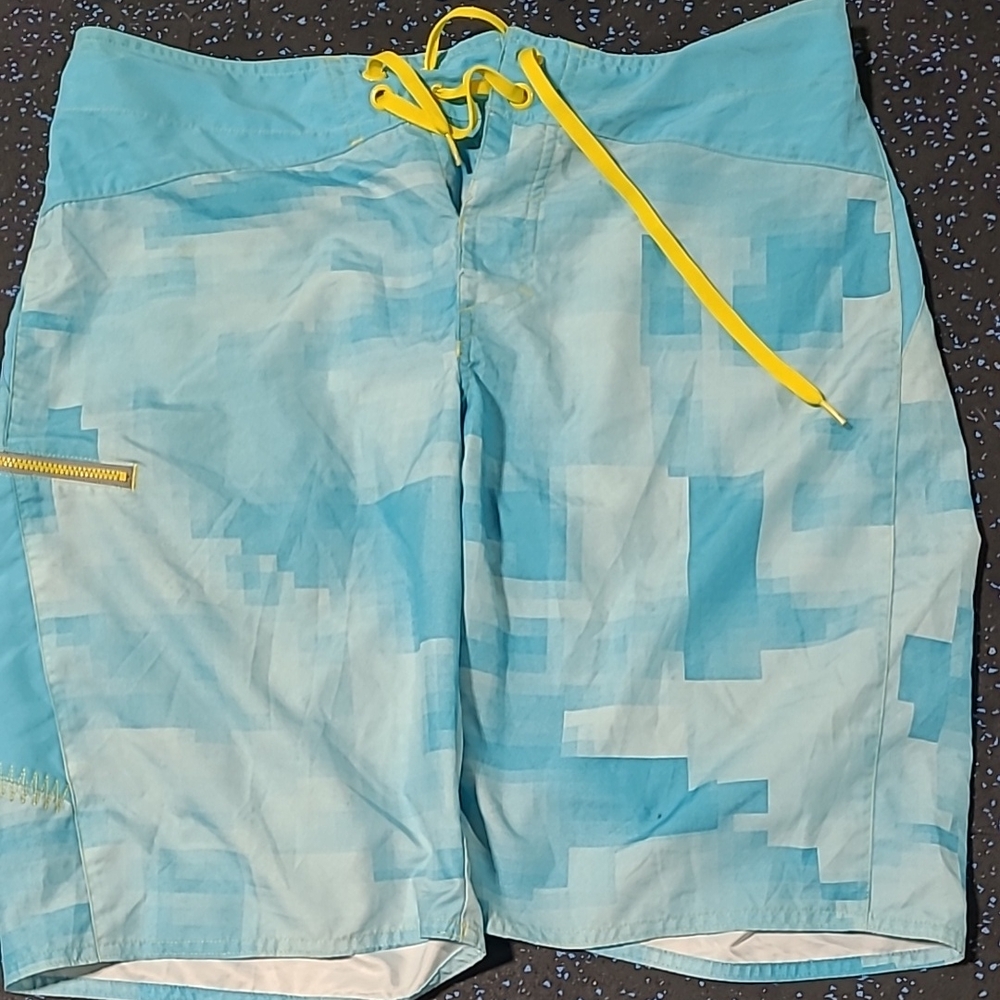 Under armour boardshorts